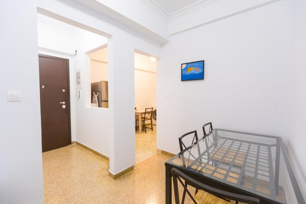 Apartment At Metaxourgio 1 Bed 2 Pers Atenas Exterior foto